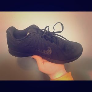 Women’s size 9 Nike